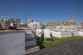 Cathedral Private Pool Penthouse, Seville